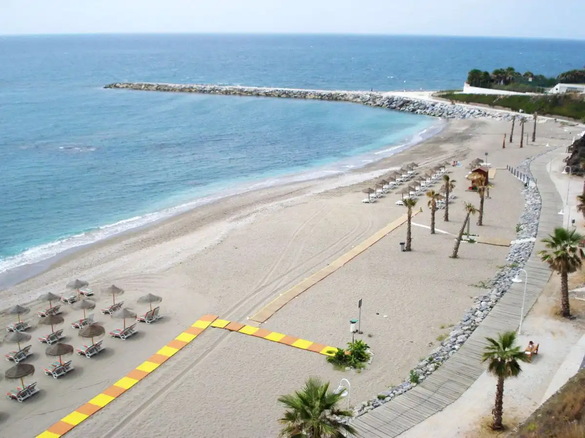 Vista exterior de Apartament en venda en Benalmádena amb Aire condicionat, Calefacció i Parquet