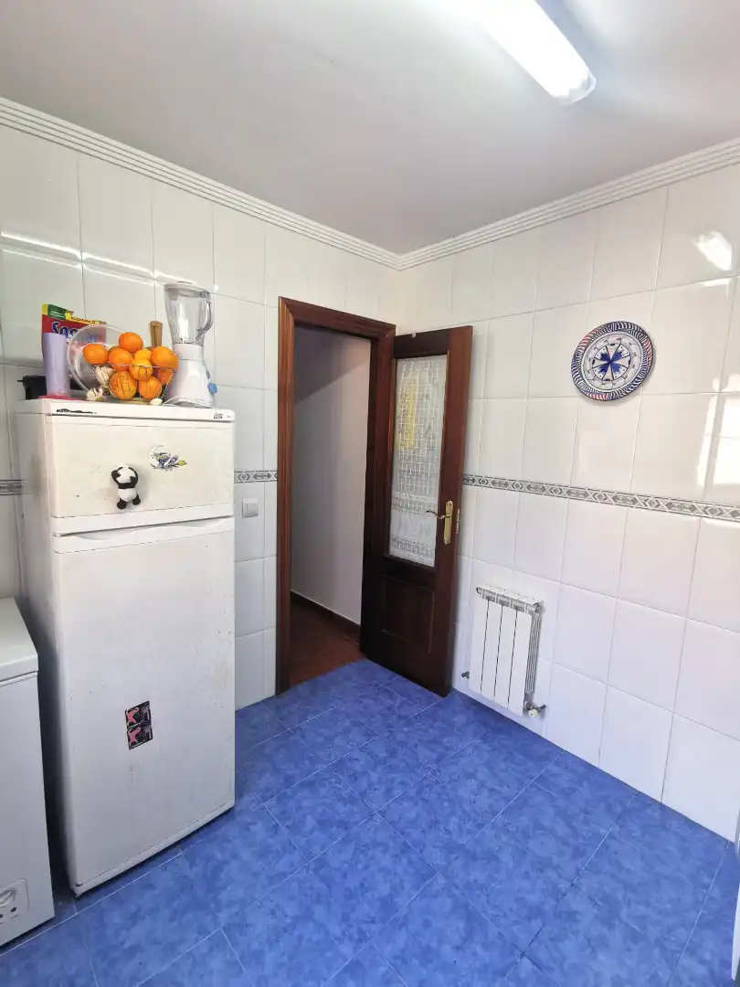Cocina de Ático en venta en Castro-Urdiales con Calefacción, Terraza y Trastero