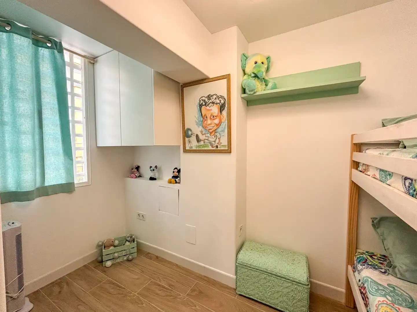 Dormitori de Apartament de lloguer en Torrevieja amb Piscina i Piscina comunitària