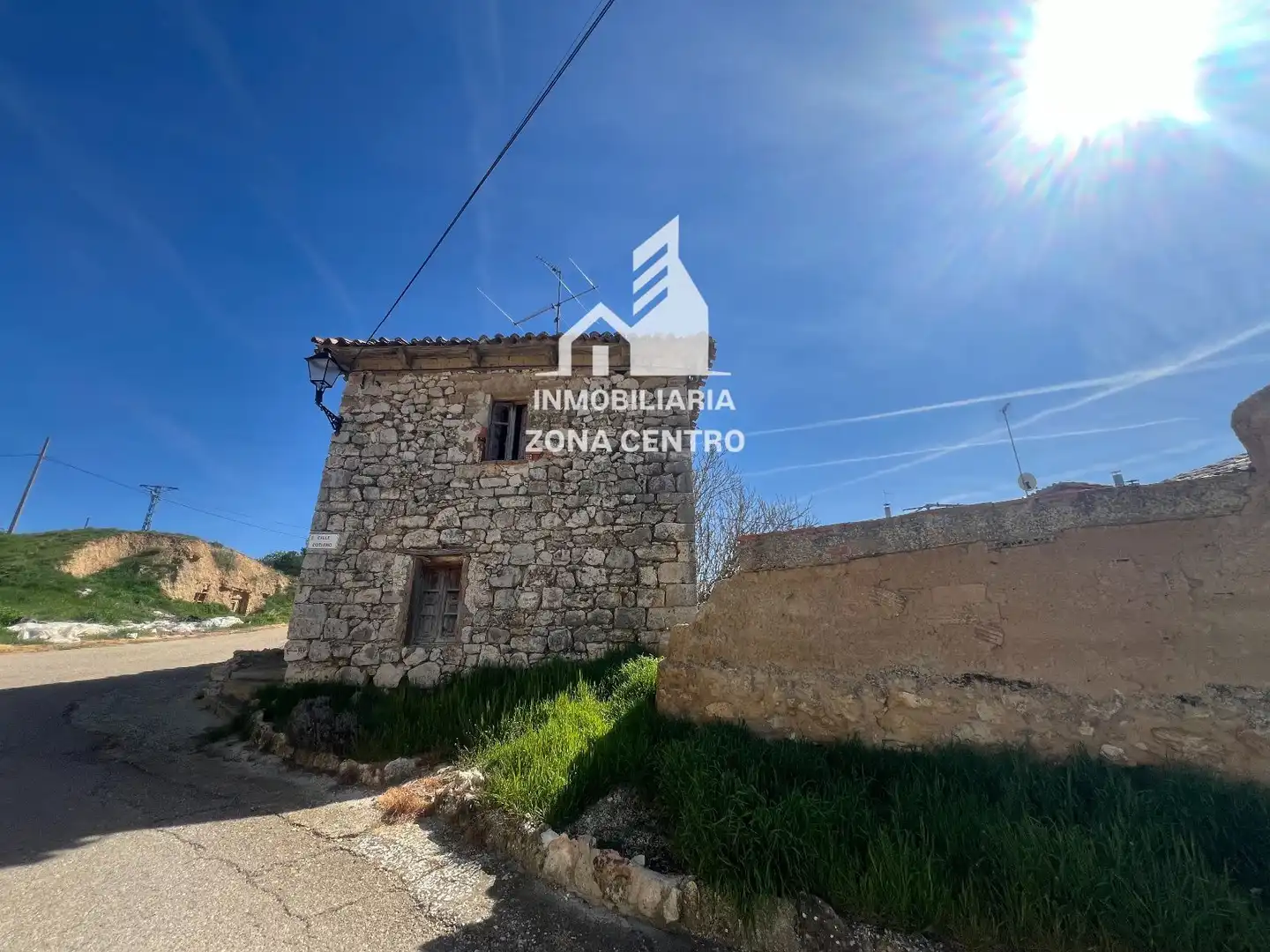 Vista exterior de Casa o chalet en venta en Hontoria de Cerrato con Jardín privado