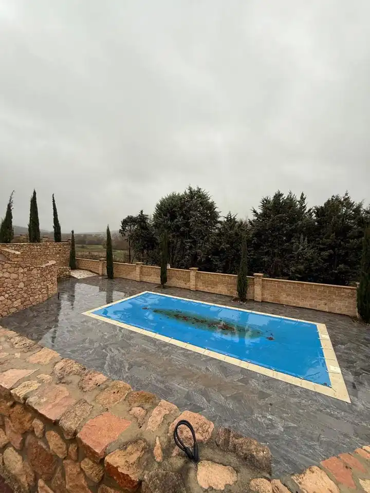 Piscina de Casa o chalet en venta en Castillejo de Mesleón con Calefacción, Jardín privado y Terraza