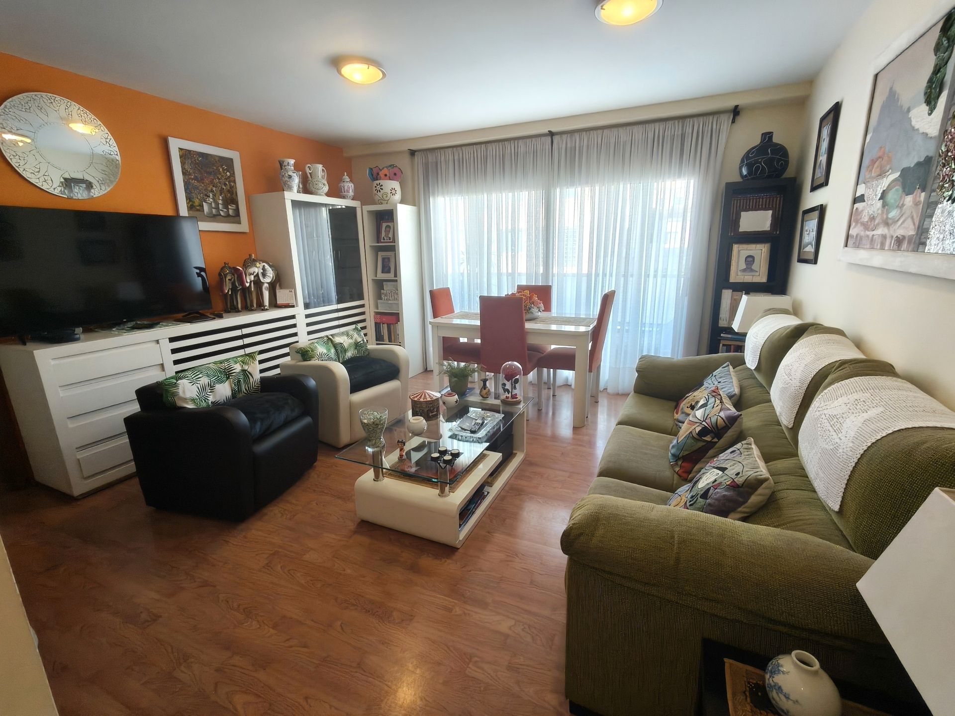 Sala d'estar de Pis en venda en Calella amb Aire condicionat, Calefacció i Parquet