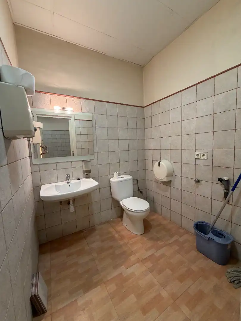 Baño de Local de alquiler en Granollers con Aire acondicionado y Alarma