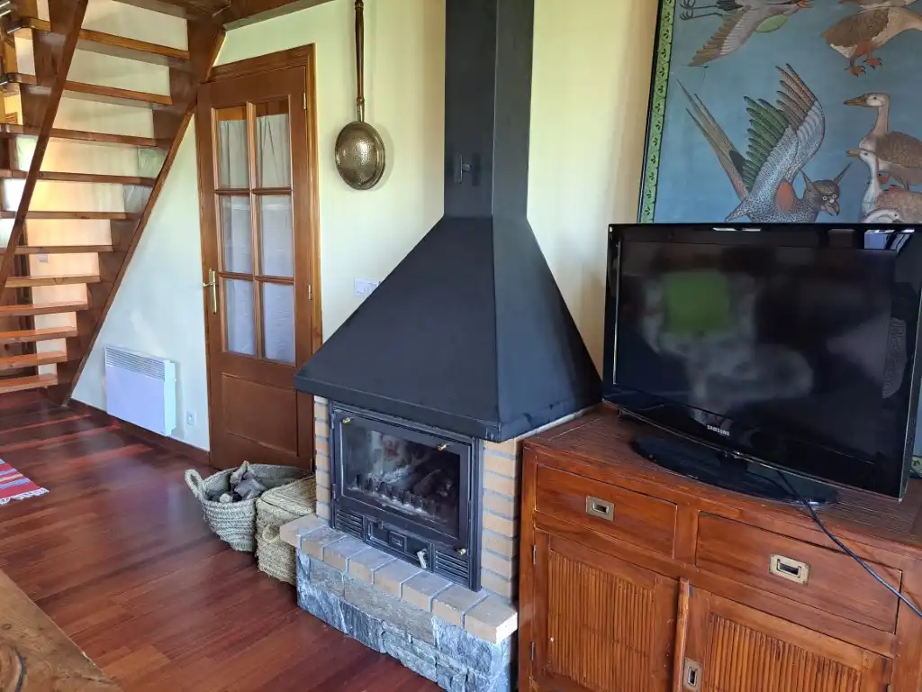 Wohnzimmer von Haus oder Chalet zur Miete in Osséja mit Heizung, Privatgarten und Möbliert