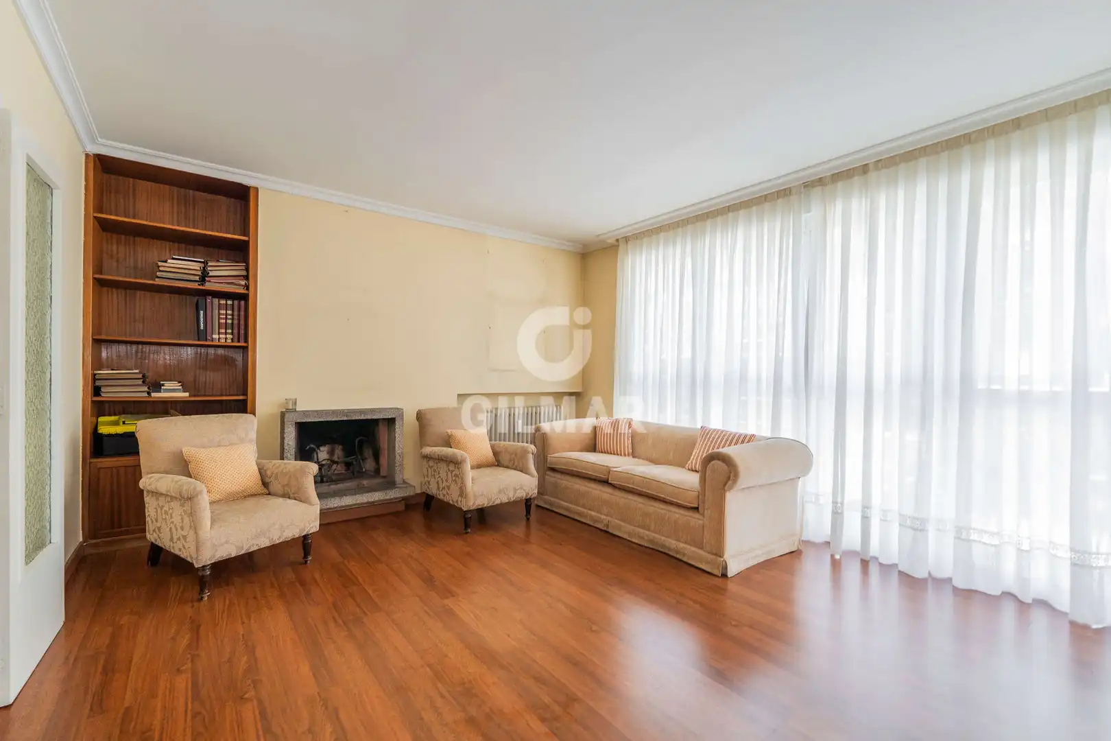 Sala de estar de Piso en venta en Madrid con Calefacción, Trastero y Balcón