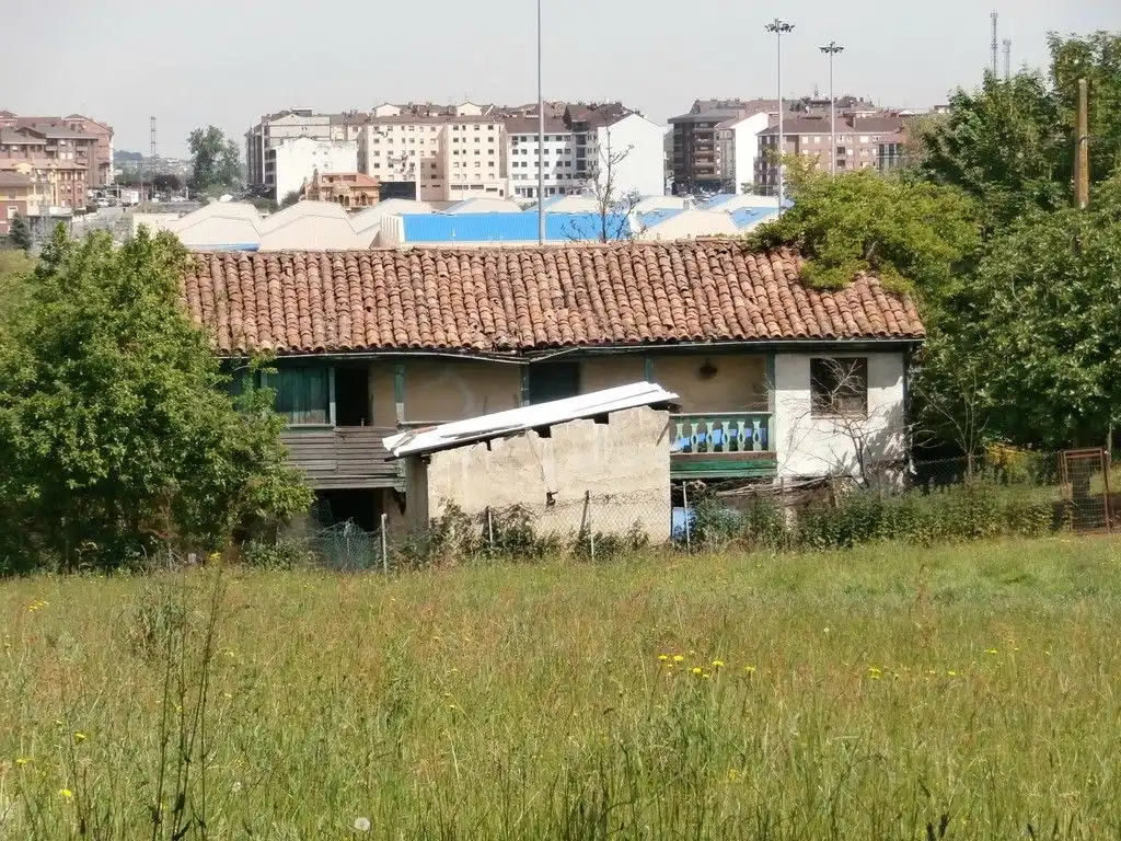Casa en venda a Gijun