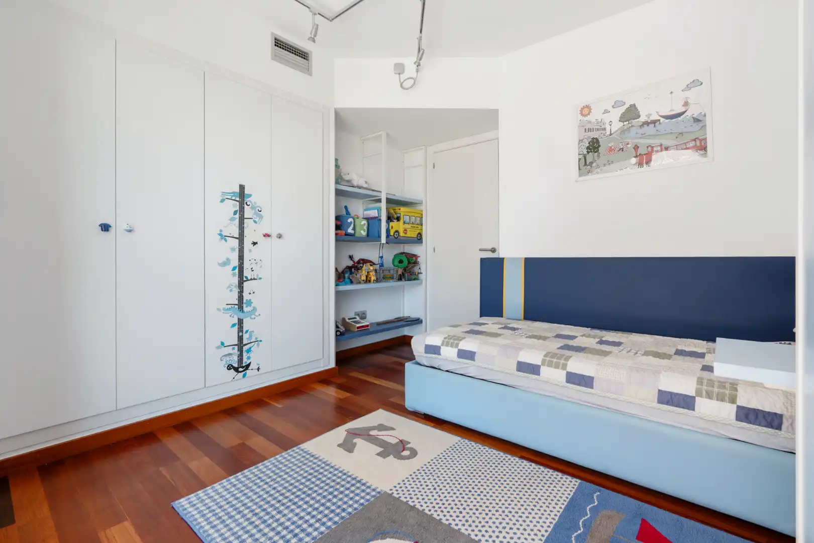 Habitación de Casa adosada en venta en Torredembarra con Aire acondicionado, Calefacción y Parquet