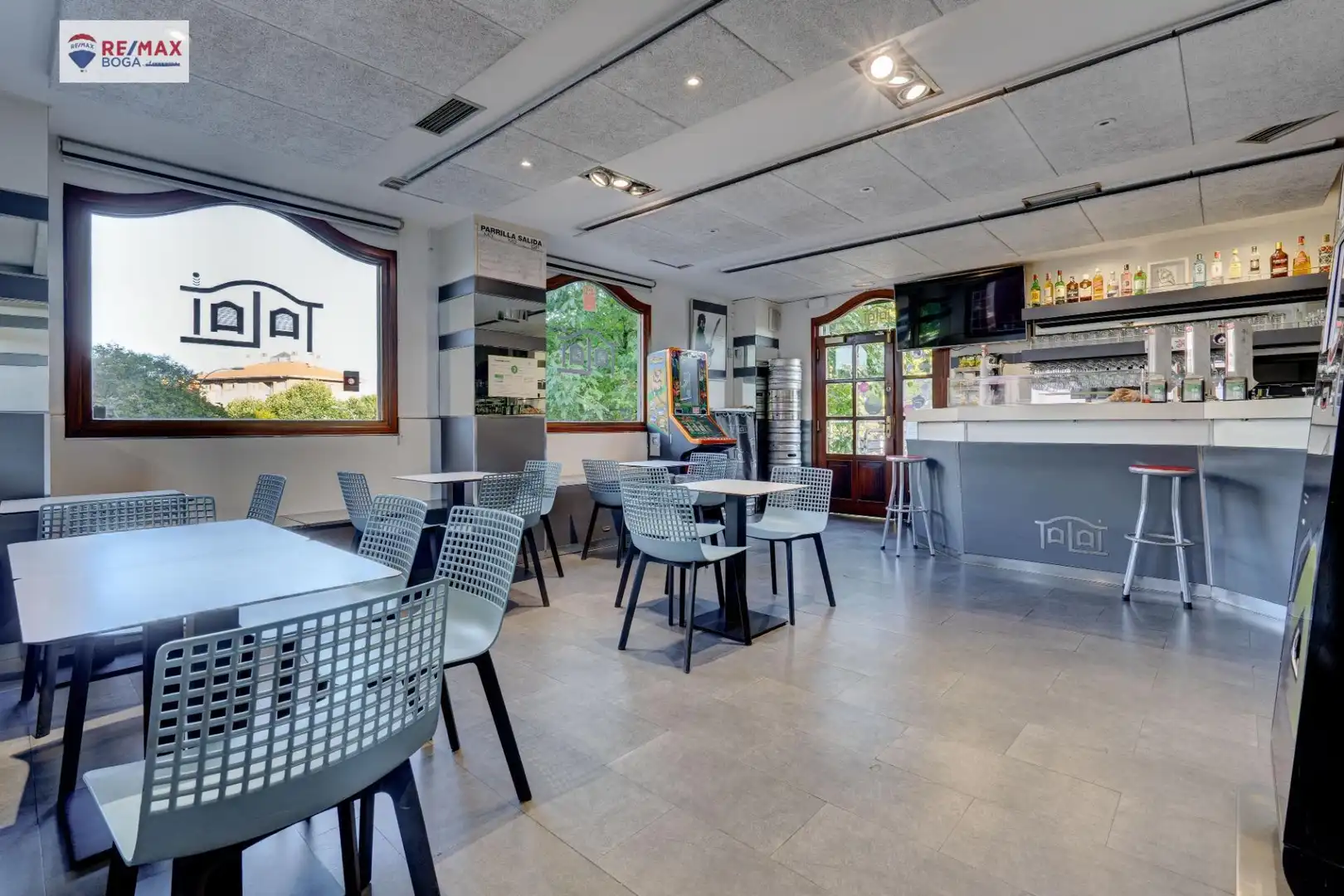 Business premises for sale in Paseo de Mons, imagen 7