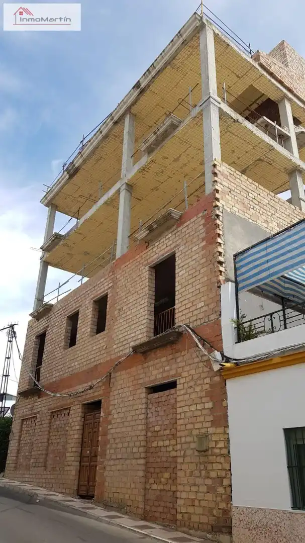 Außenansicht von Gebäude zum Verkauf in Alcalá del Río