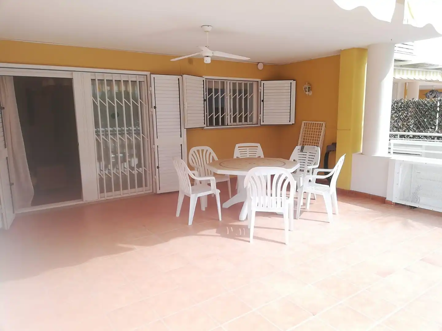 Terrasse von Wohnungen zur Miete in Oropesa del Mar / Orpesa mit Klimaanlage, Terrasse und Möbliert