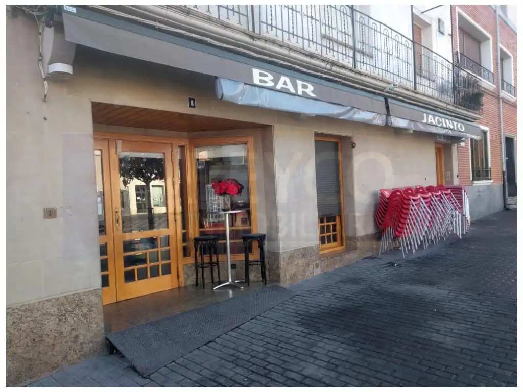 Geschaftsraum zur Miete in Baños de Río Tobía