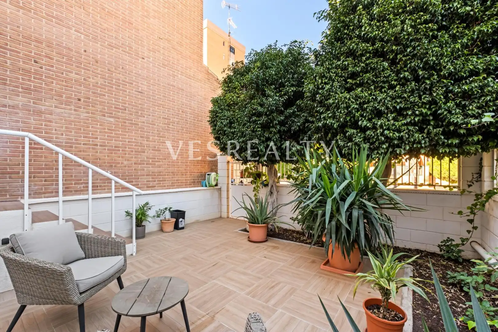 Terrassa de Casa adosada en venda en Alicante / Alacant amb Aire condicionat, Calefacció i Jardí privat