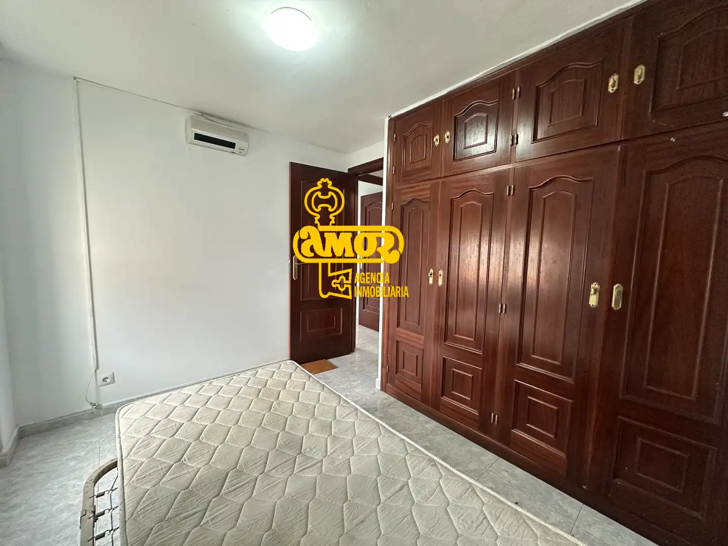 Habitación de Casa o chalet en venta en Santiago de Compostela  con Calefacción