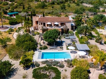 Casa rústica con balcón en venta en Portocolom