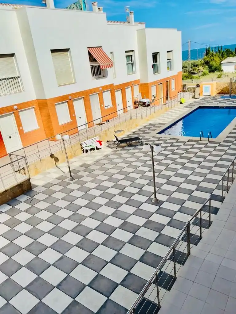 Piscina de Casa adosada en venda en Alcanar amb Terrassa, Traster i Moblat