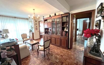 Living room of Flat for sale in  Madrid Capital  with Air Conditioner, Heating and Private garden