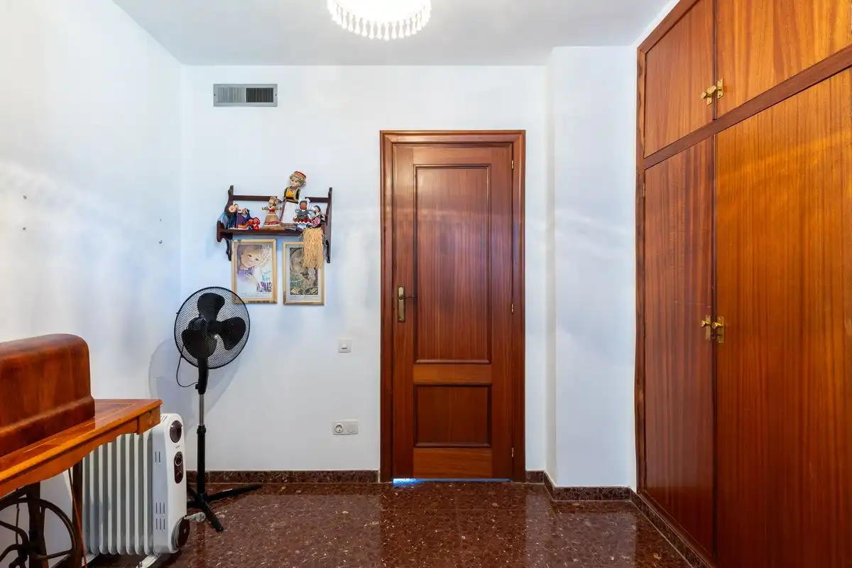 Flat with lift for sale in Pg. de les Germanies, imagen 30