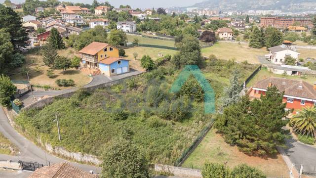 Terreno residencial en Venta en Lugar el Pueblo en Colloto