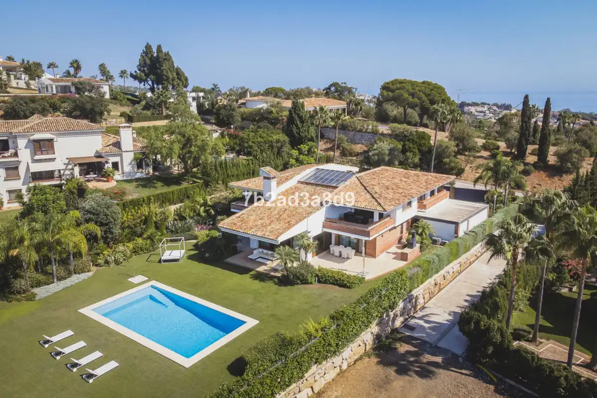 Jardí de Casa o xalet en venda en Marbella amb Aire condicionat, Jardí privat i Terrassa