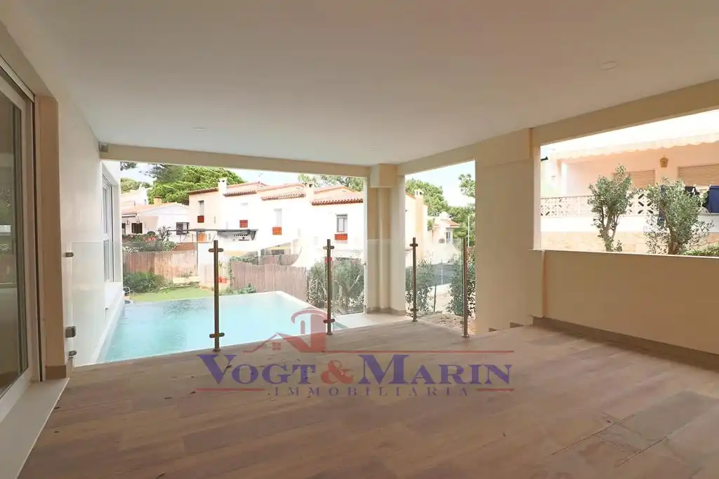 Maison avec terrasse à vendre à Carrer Roses, imagen 3