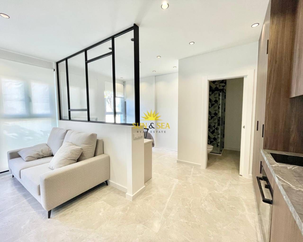 Study to rent in  Murcia Capital  with Air Conditioner, Heating and Terrace