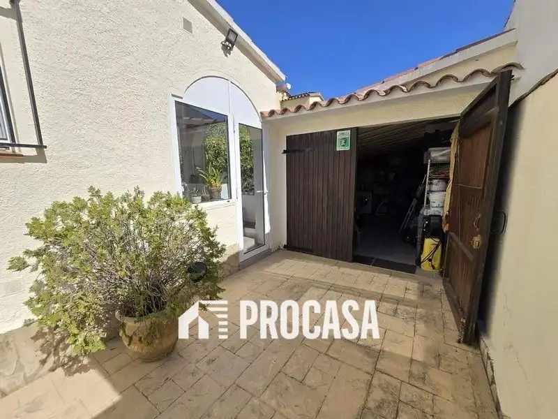 Villa con piscina in vendita a Pení, imagen 16
