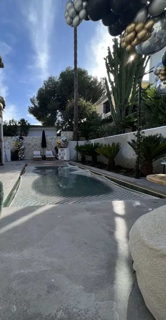 Piscina de Casa o chalet de alquiler en Marbella con Aire acondicionado, Jardín privado y Terraza