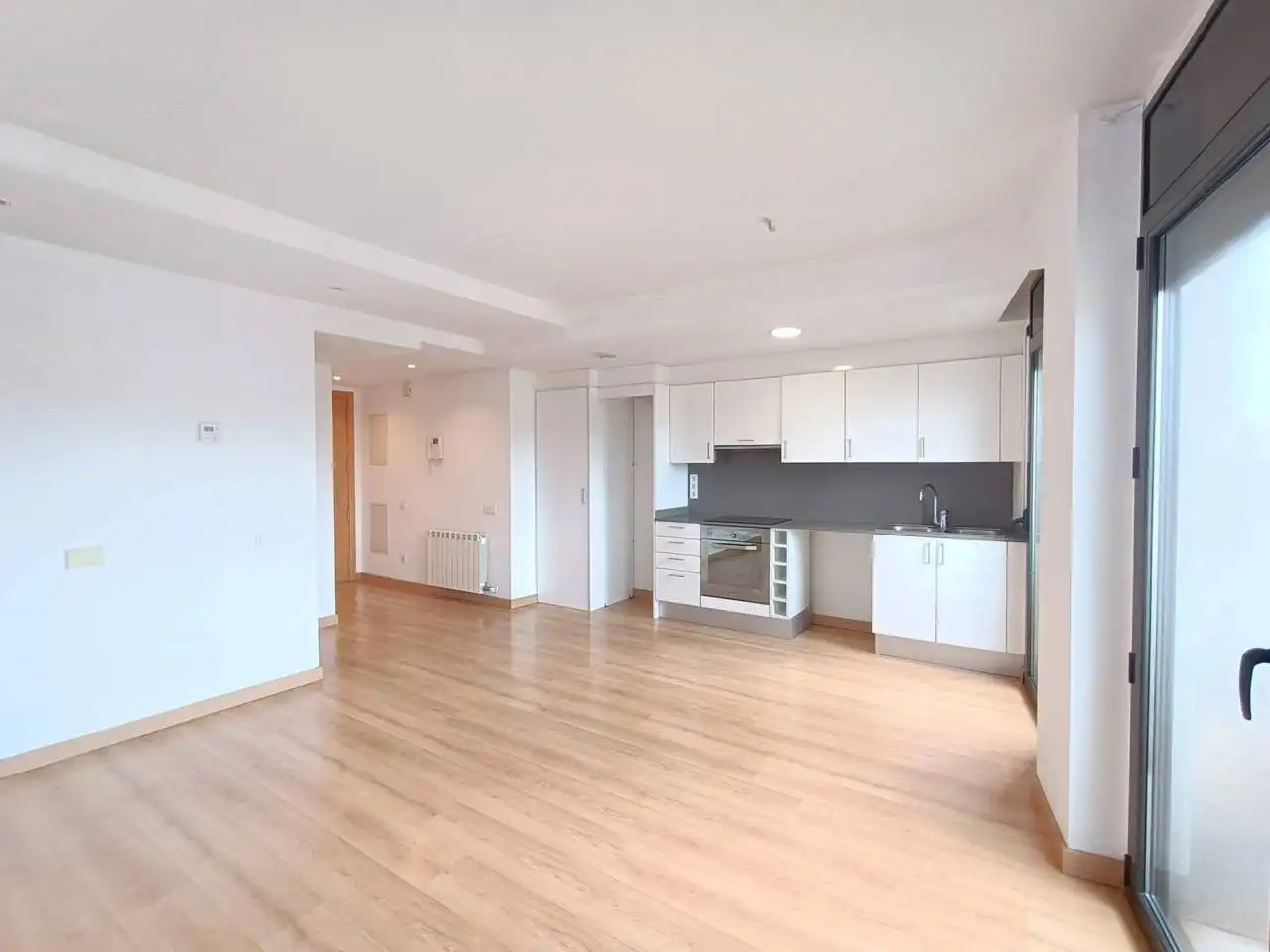 Kitchen of Flat for sale in Vic  with Heating, Parquet flooring and Balcony