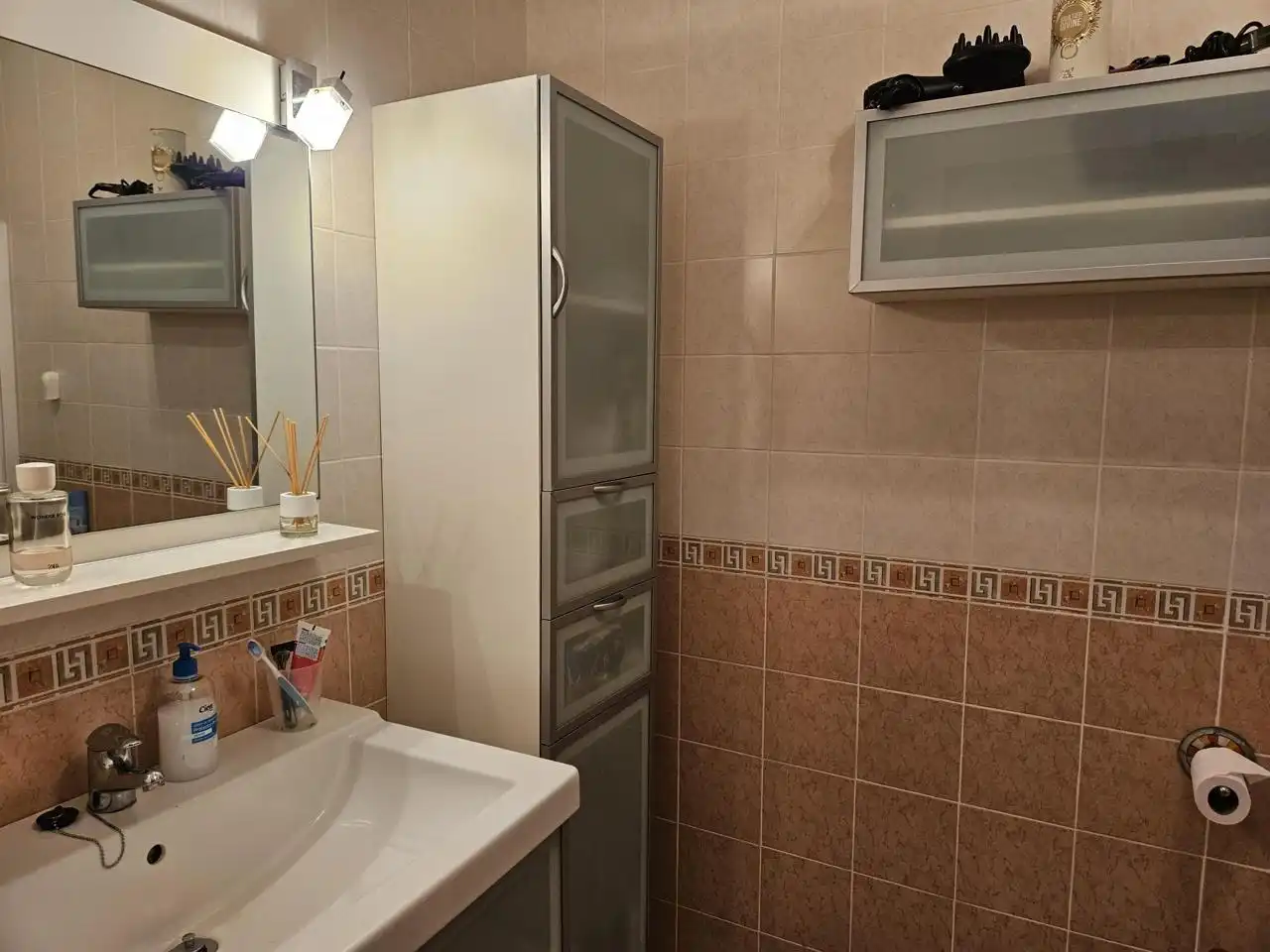 Baño de Piso en venta en La Nucia con Aire acondicionado, Terraza y Amueblado