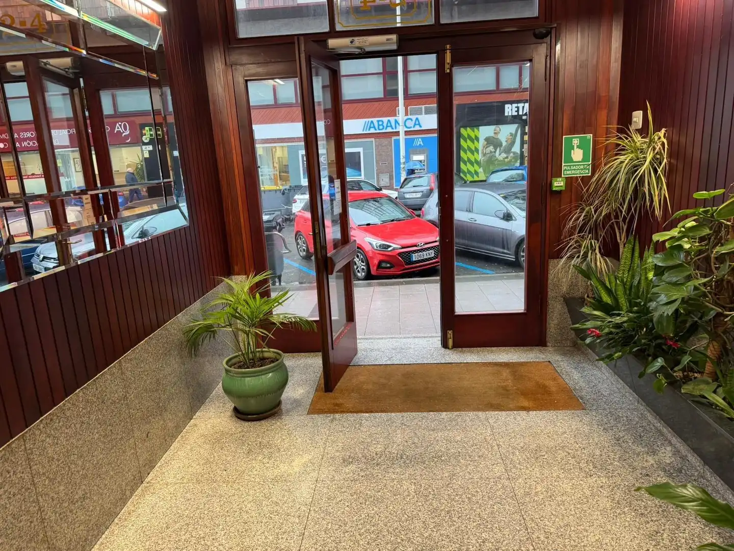 Piso en venta en A Coruña Capital  con Calefacción, Terraza y Trastero