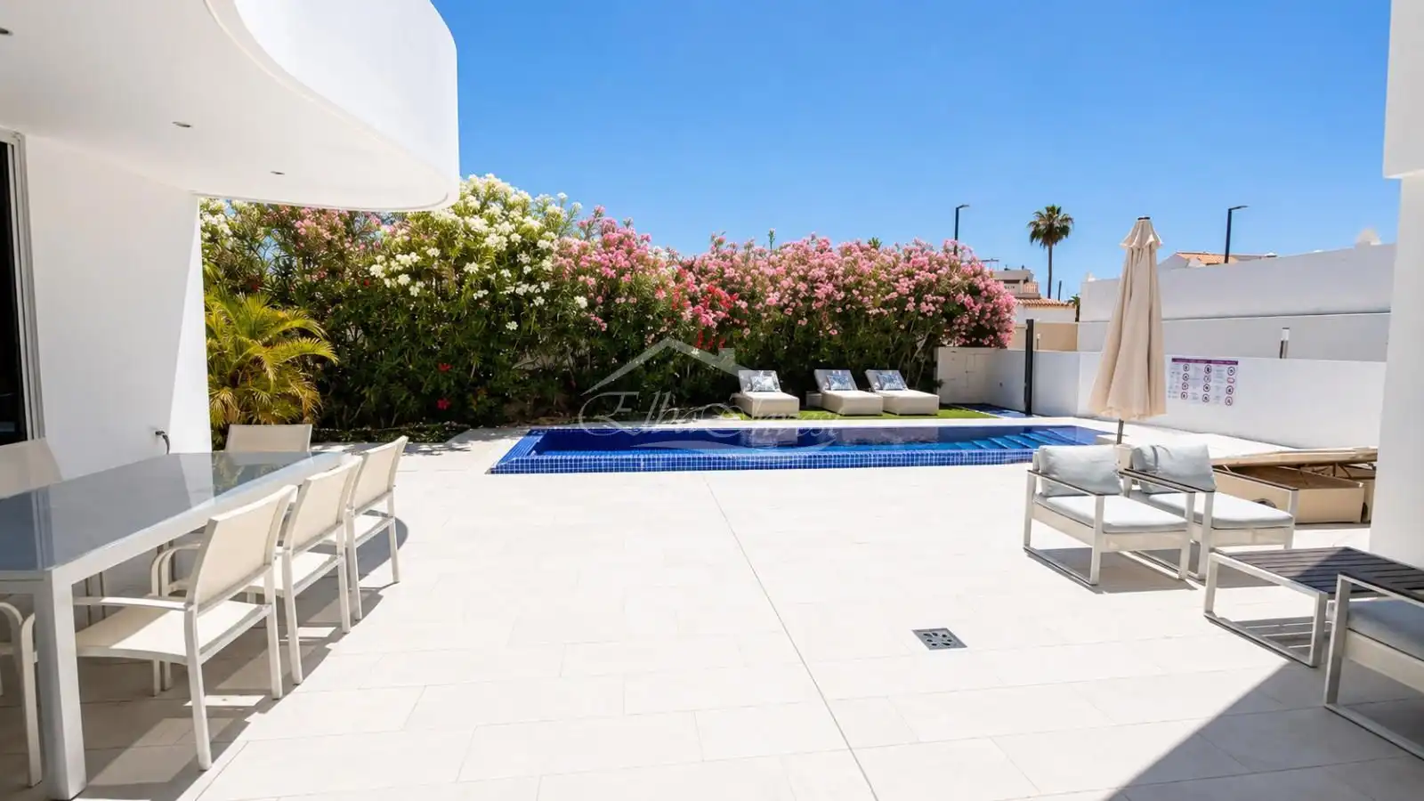 Chalet con piscina en venta en Las Bajas, imagen 3