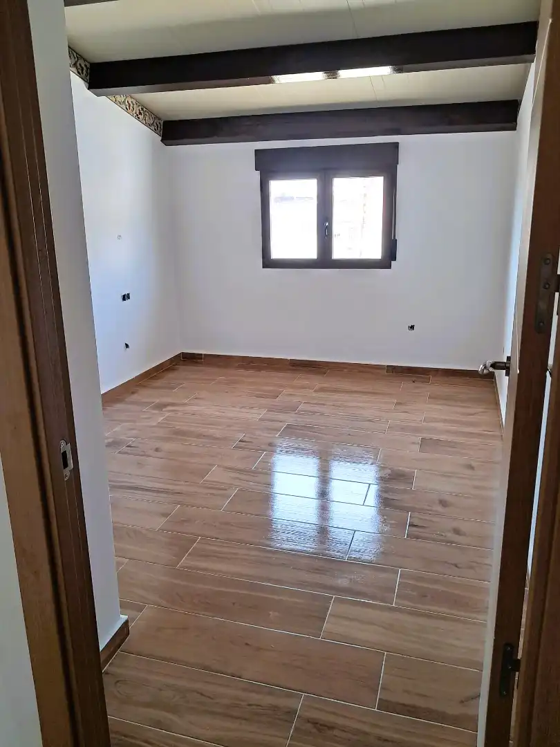 Casa adosada en venta en Bigastro con Terraza, Trastero y Balcón