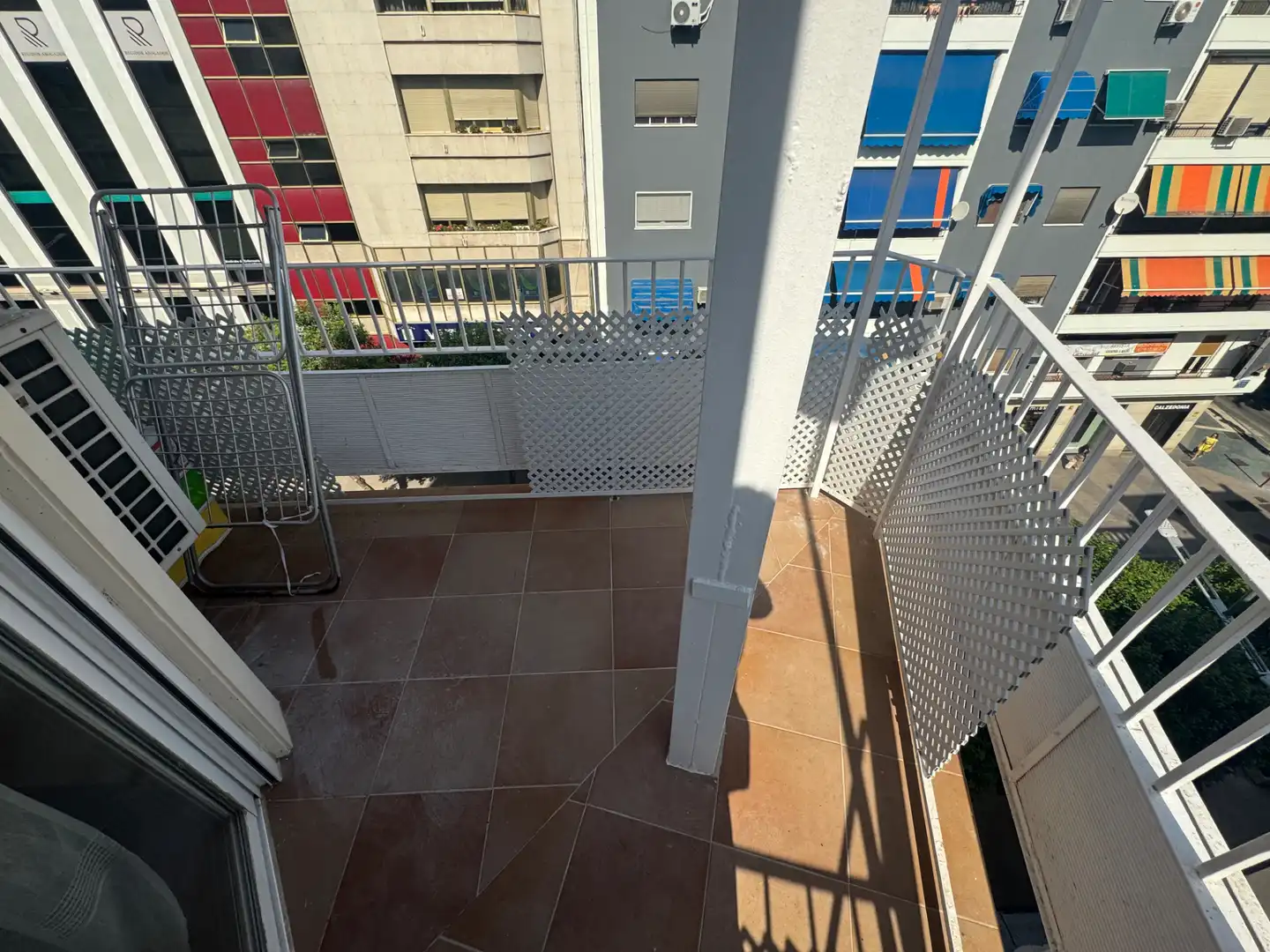 Terraza de Piso de alquiler en Jaén con Aire acondicionado, Calefacción y Amueblado