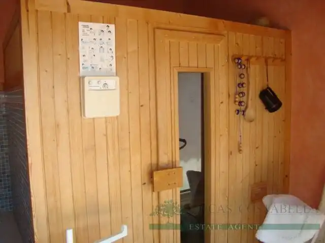 House with pool for sale in Urbanitzacions del Nord, imagen 13