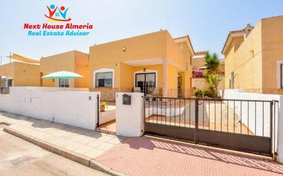 Exterior view of House or chalet for sale in Cuevas del Almanzora  with Air Conditioner and Terrace