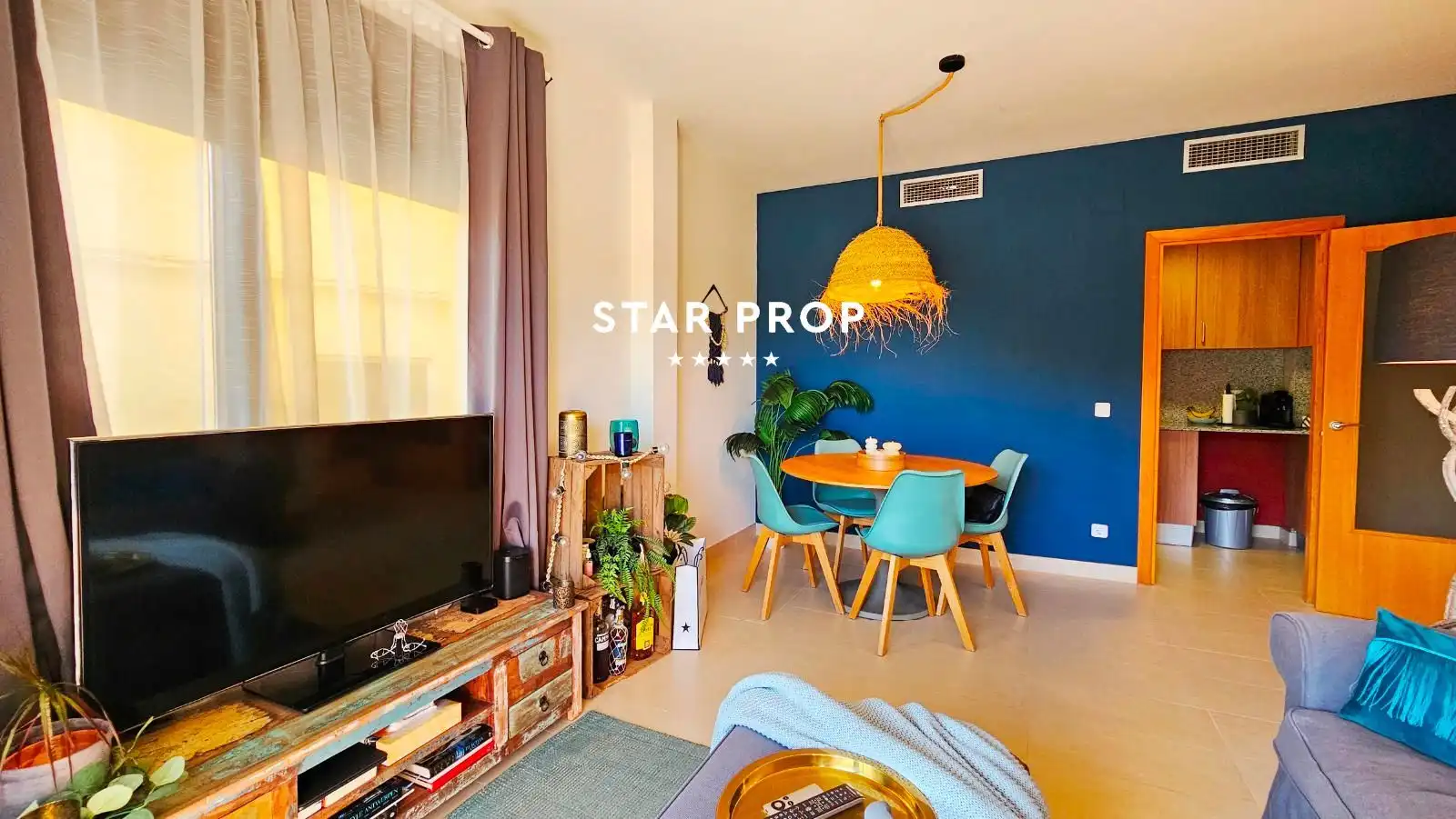 Wohnzimmer von Wohnung zum Verkauf in Llançà mit Heizung, Terrasse und Möbliert