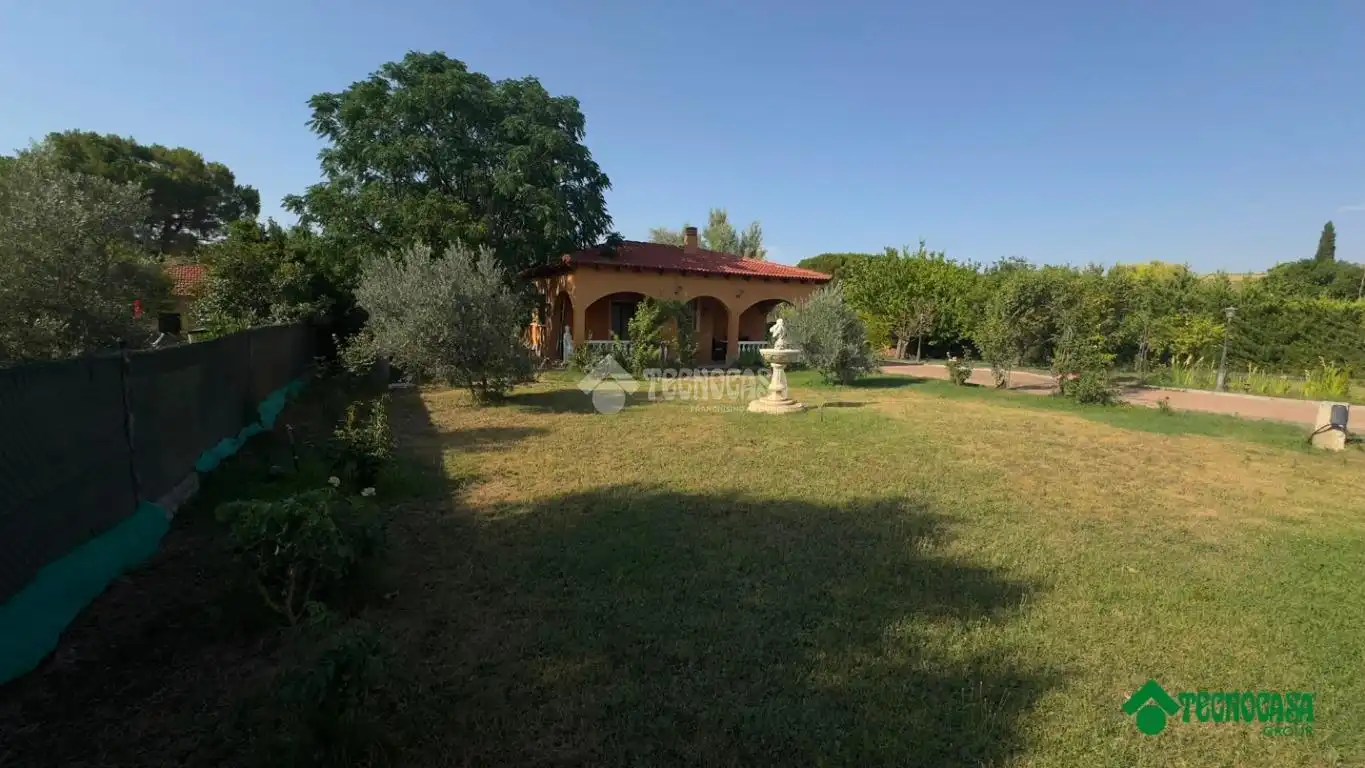 Casa o chalet en venta en Illana con Aire acondicionado, Calefacción y Piscina