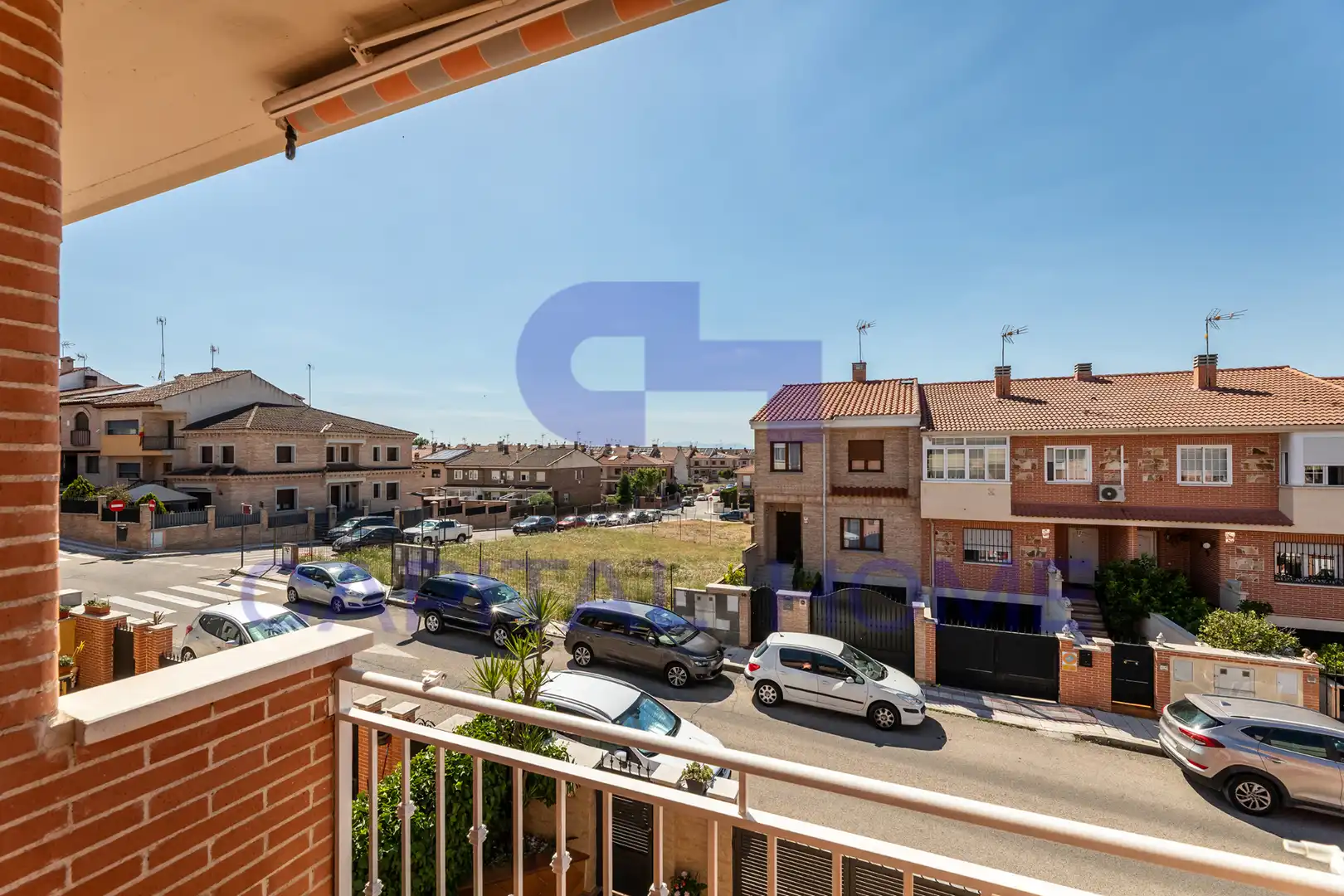 Vista exterior de Casa adosada en venda en Navalcarnero amb Calefacció i Moblat