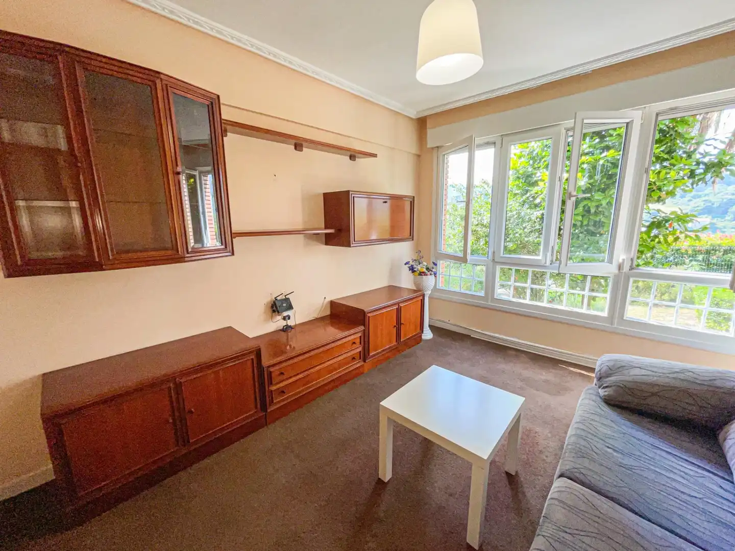 Living room of Houses for sale in Abanto y Ciérvana-Abanto Zierbena  with Heating, Private garden and Storage room
