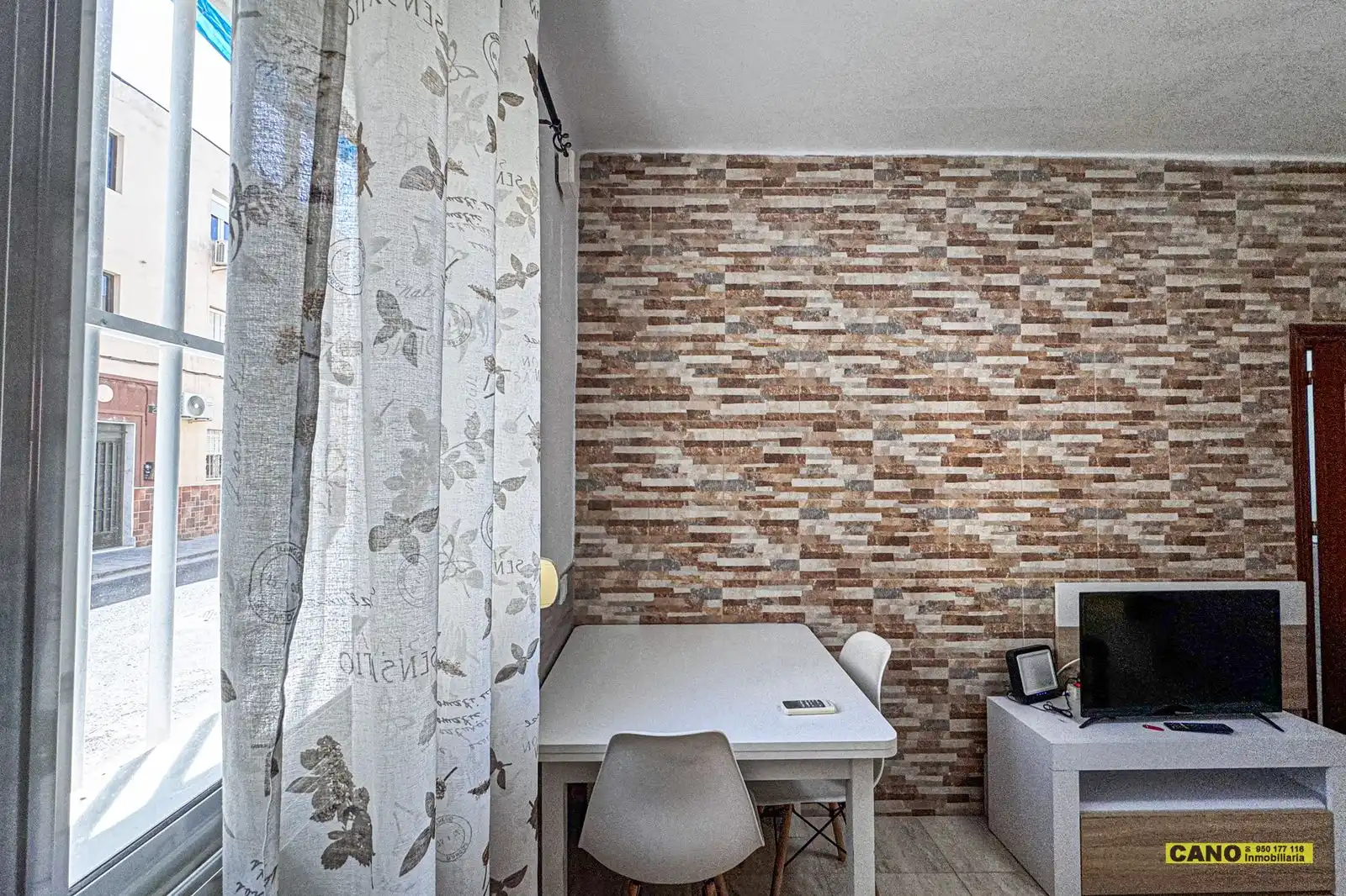 Living room of Flat for sale in Almería  with Air Conditioner and Heating