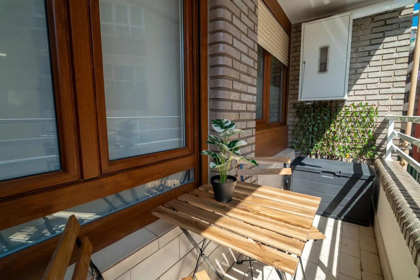 Terrasse von Wohnung zur Miete in Santander mit Heizung, Möbliert und Ofen