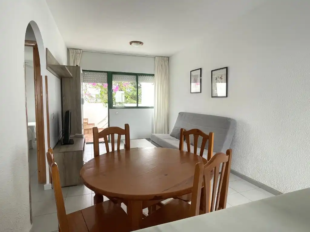 Sala de estar de Apartamento en venta en Vera con Aire acondicionado, Terraza y Amueblado