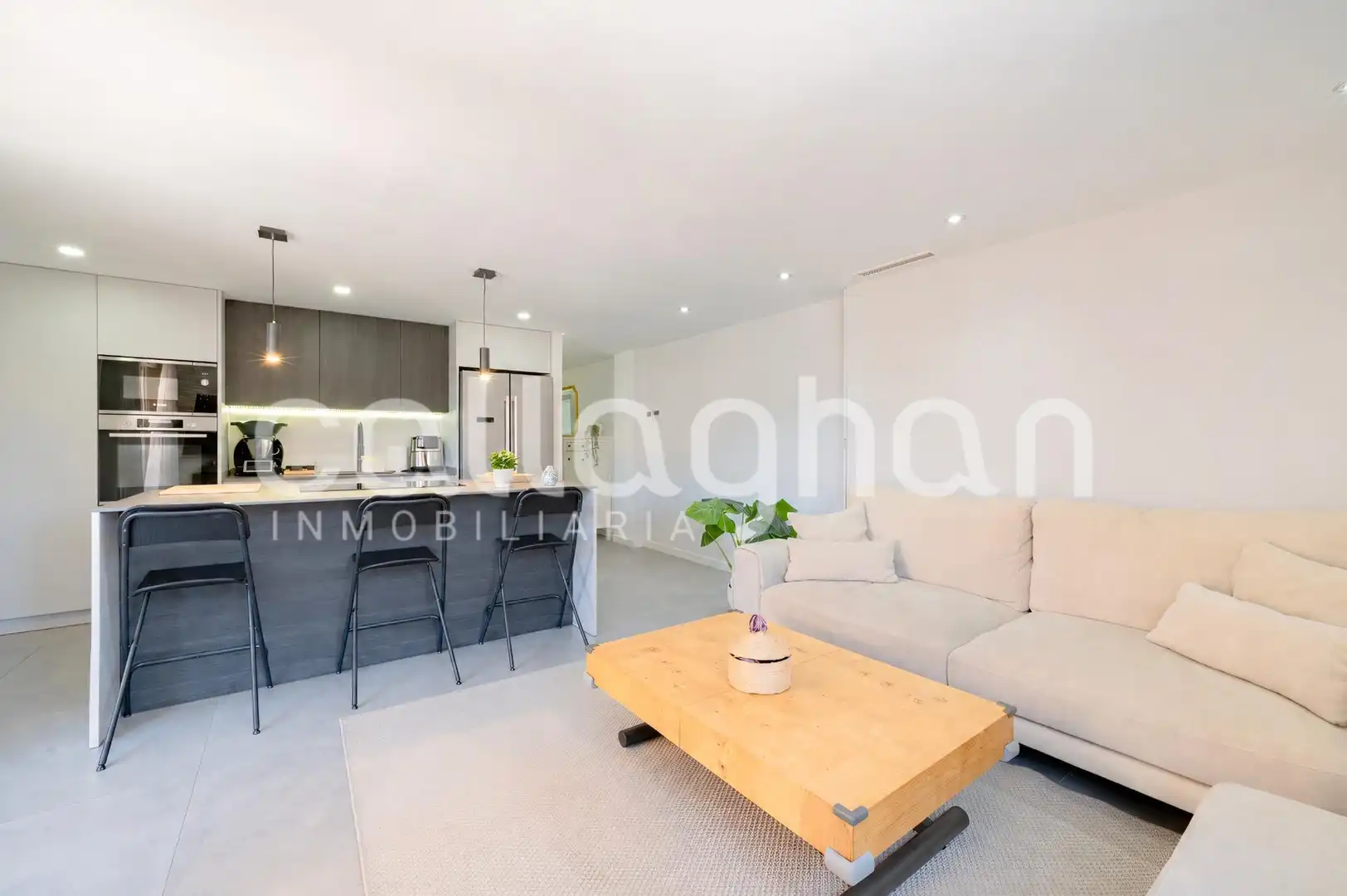 Sala de estar de Piso en venta en Valencia con Aire acondicionado, Calefacción y Amueblado