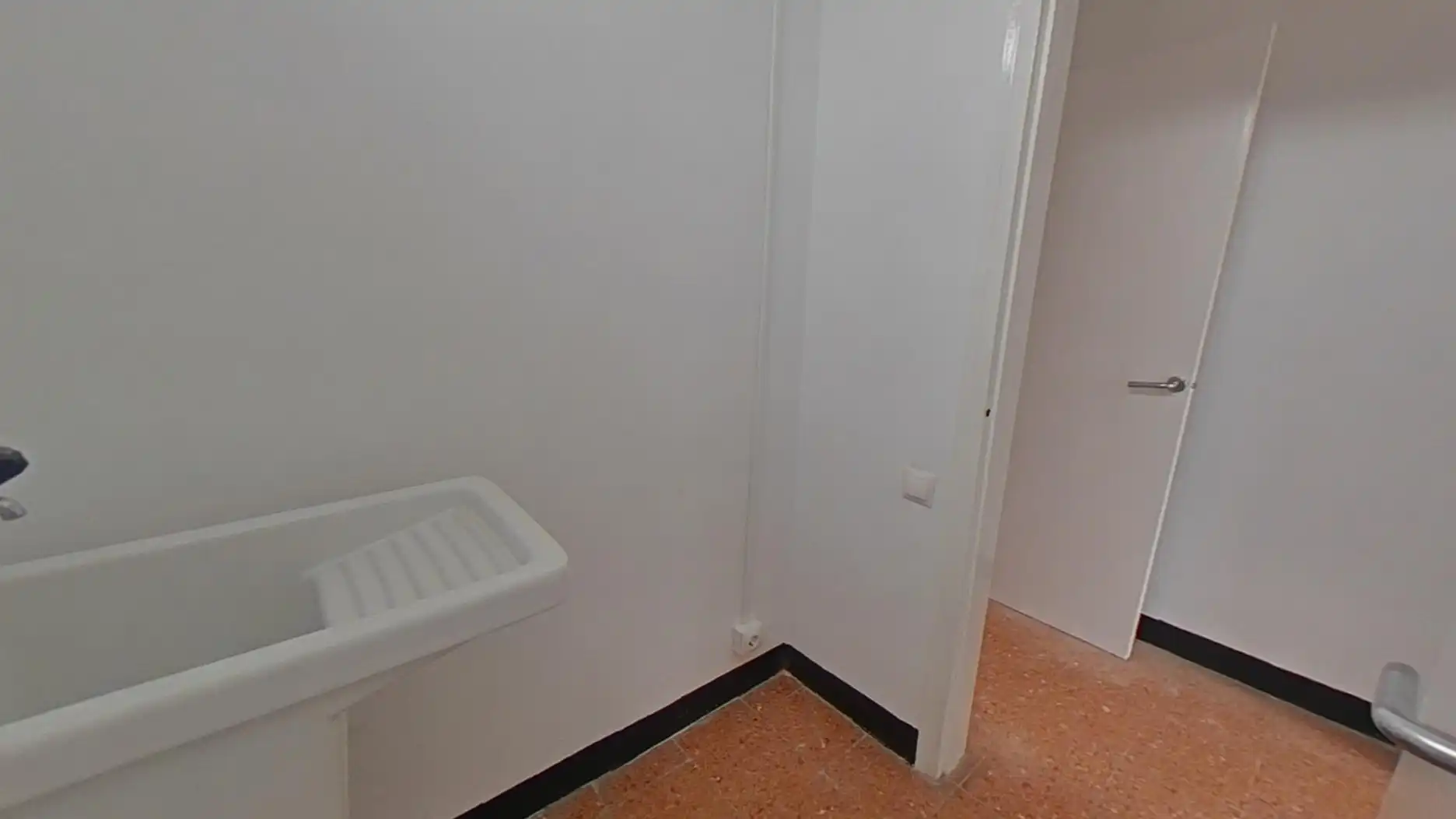 Flat for sale in de Sant Narcís, Sant Narcís