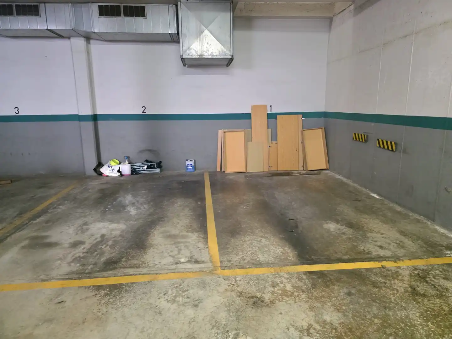 Parking de Piso de alquiler en Sabadell con Calefacción, Parquet y Amueblado