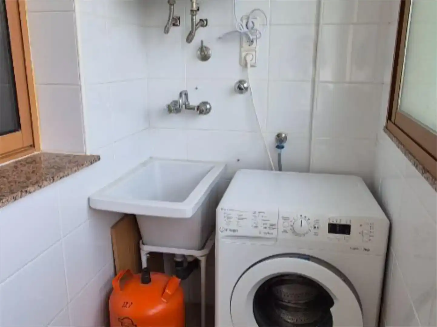 Bany de Pis en venda en  Murcia Capital amb Aire condicionat i Balcó