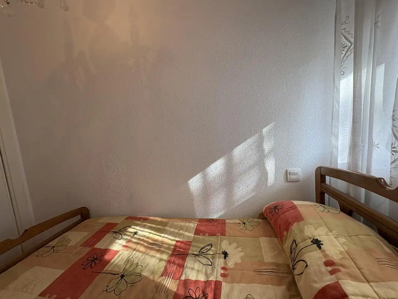 Wohnung zur Miete in Calle Ramón María del Valle Inclán, Espartales