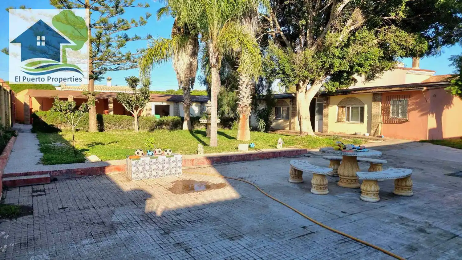 Jardí de Casa o xalet en venda en El Puerto de Santa María amb Aire condicionat, Calefacció i Jardí privat