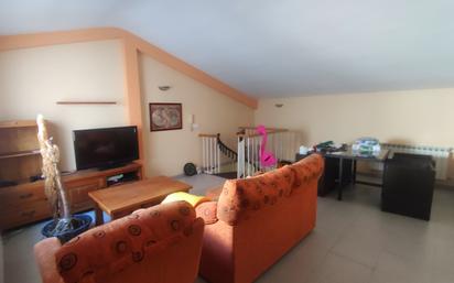 Living room of House or chalet for sale in Plasencia  with Air Conditioner and Balcony