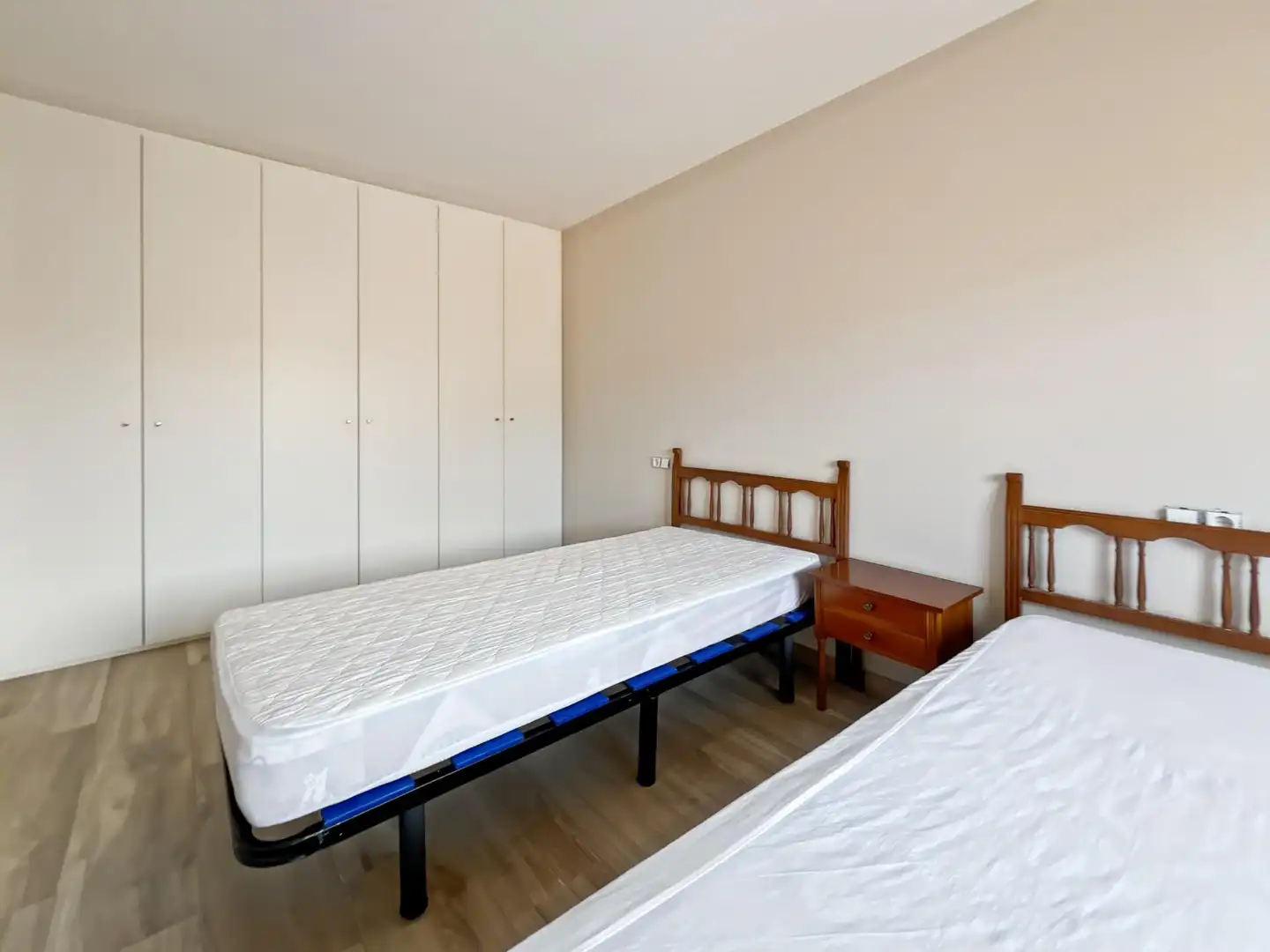 Schlafzimmer von Wohnung zur Miete in Castellón de la Plana / Castelló de la Plana mit Möbliert und Balkon